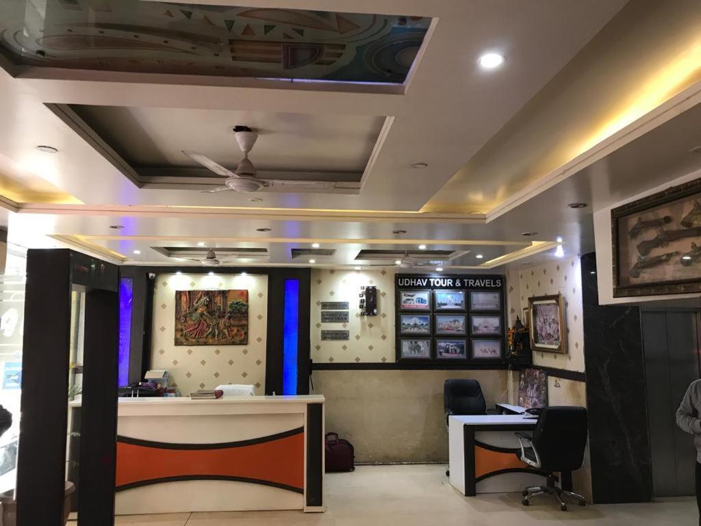 Adb Rooms Udhav Palace New Delhi Exterior photo